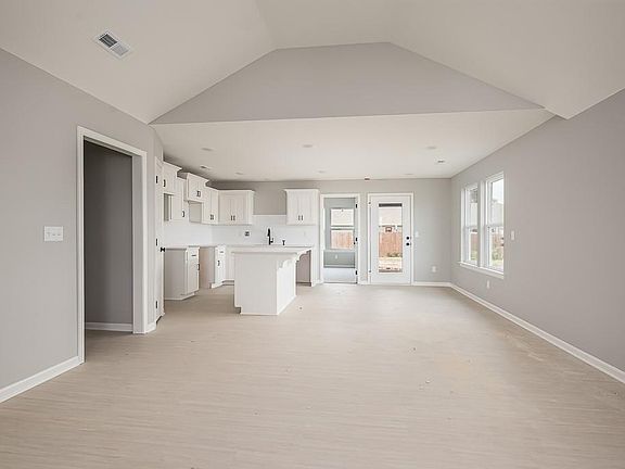 2nd image of 908 2nd St