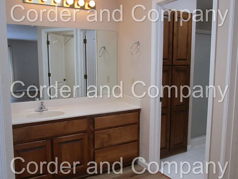 3345 Esplanade Cir SE — Photo 28