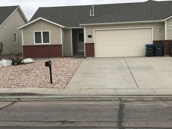 5807 Townsend Pl, Cheyenne, WY 82009