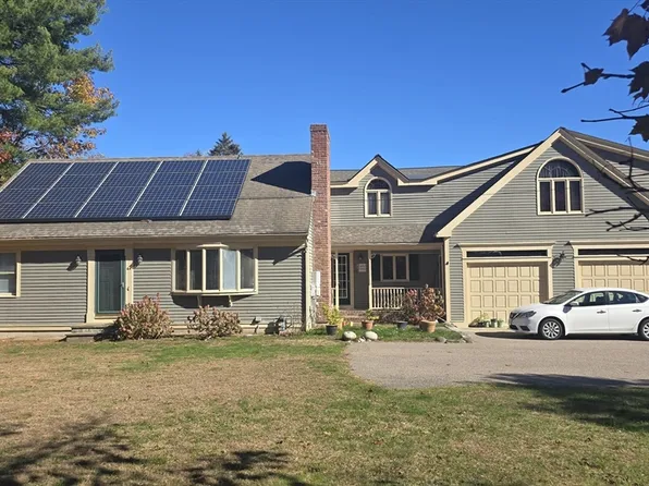 64 Village St, Millis, MA 02054