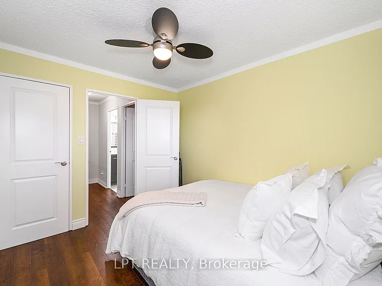 1300 Marlborough Ct #534 — Photo 31