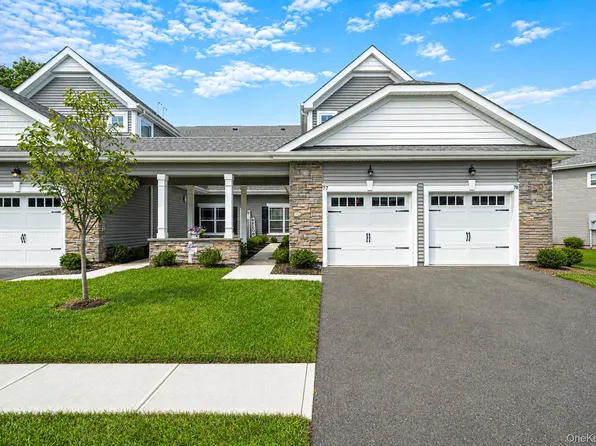 77 Willow Circle, Coram, NY 11727
