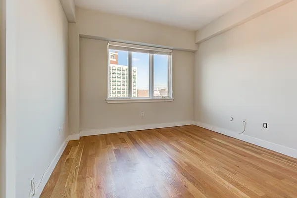 Rented by Safdie Realty Group | media 39