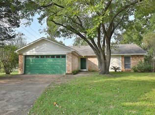 9814 Charter Ridge Dr, Houston, TX 77070