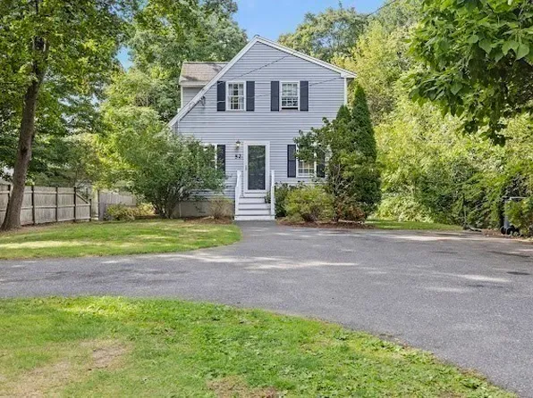 52-52 Cottage St #A, East Bridgewater, MA 02333