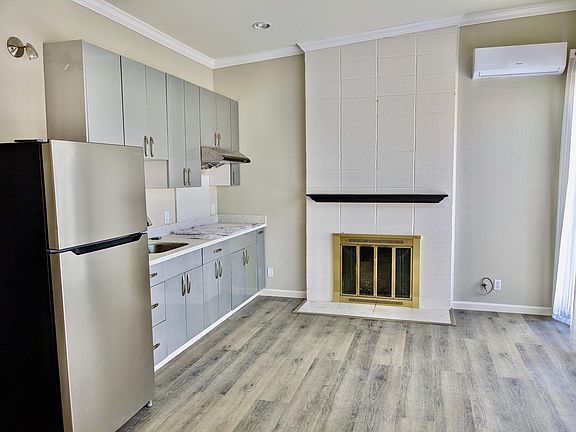 4th image of 685 Los Olivos Dr