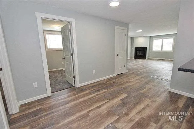 3 bed, 1496 sqft, $1,995 — Photo 4