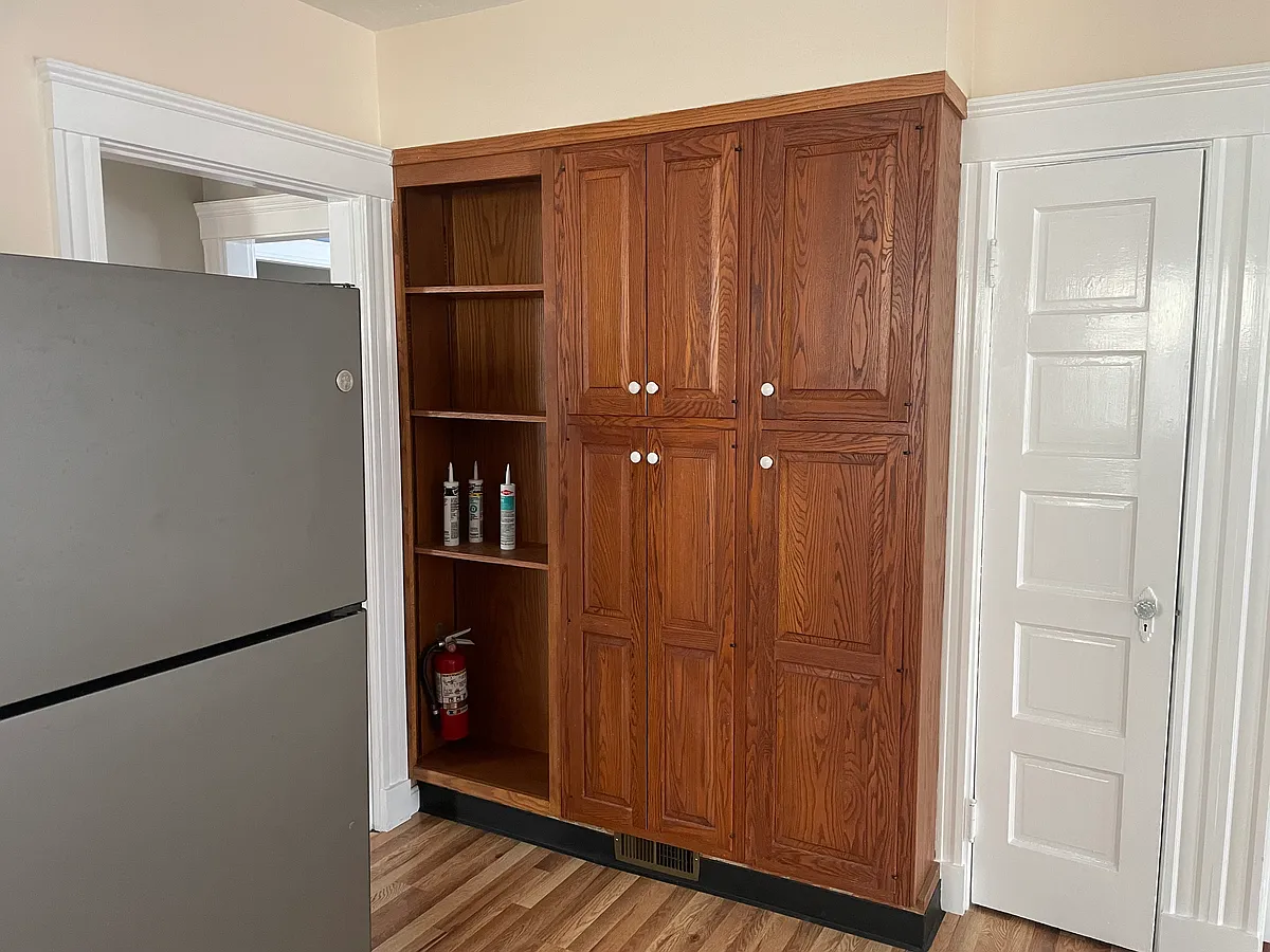 Building Photo - 54 Burnham St #1
