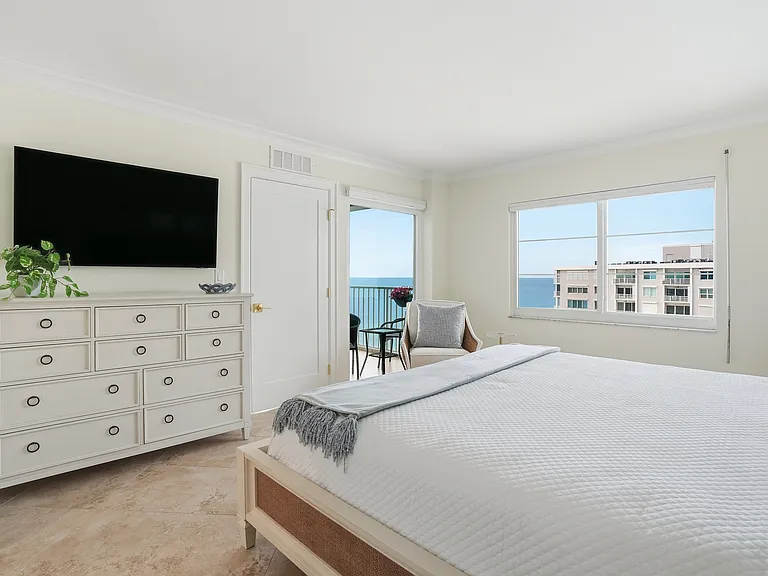 3443 Gulf Shore Blvd N #1 — Photo 26