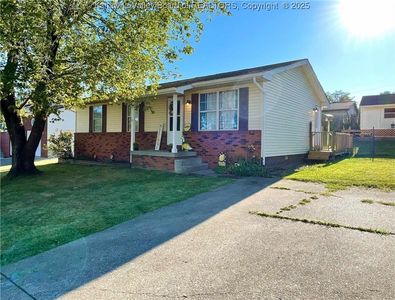 5040 Dolores Dr, Cross Lanes, WV, 25313