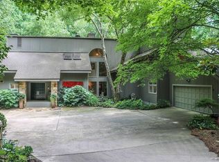 27 W Wesley Rdg NW, Atlanta, GA 30327