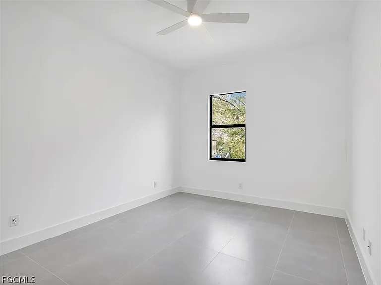 6192 Kambach St — Photo 30