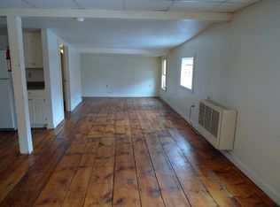 10 State St APT B, Windsor, VT 05089