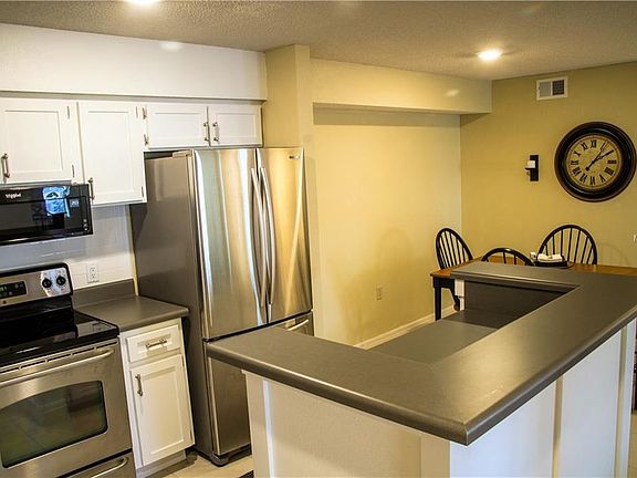 3rd image of 9481 Highland Oak Dr Unit 1109