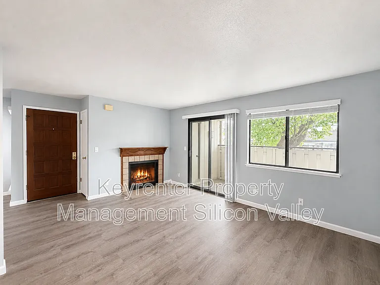 1418 Capurso Way — Photo 4