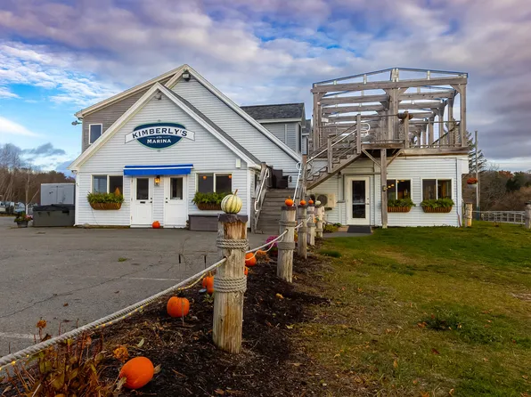 108 Marina Road, Hampden, ME 04444