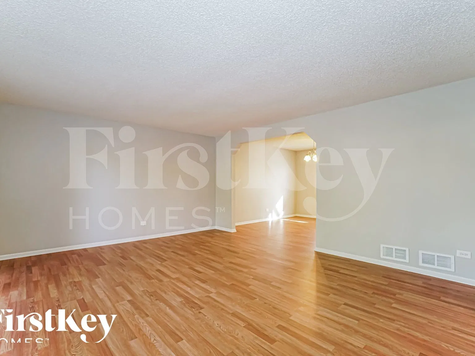 4 bed, 2.5 bath, 2364 sqft, $2,970 — Photo 2