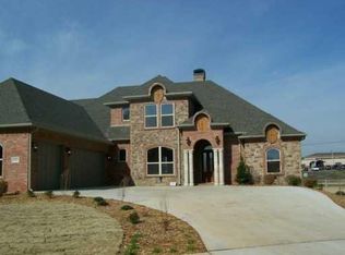 3903 W Legacy Ln, Rogers, AR 72758