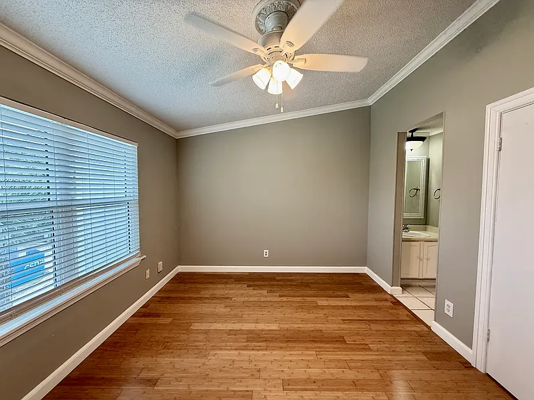 200 Pensacola Beach Rd — Photo 10