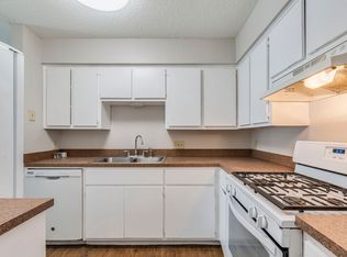 1110 Hyridge St, Round Rock, TX 78664