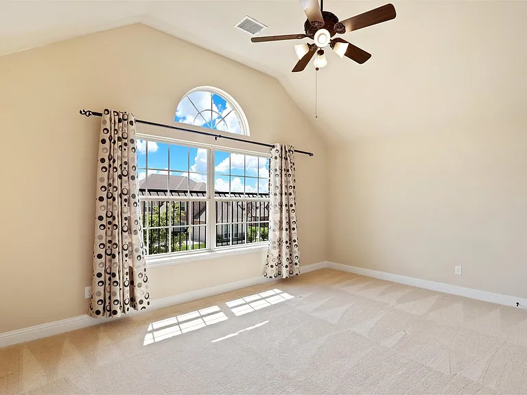 8110 Fenwick Ct — Photo 32