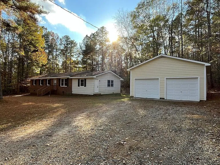 13009 Creedmoor Rd — Photo 2
