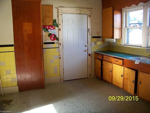 5th image of 312 W 28th St