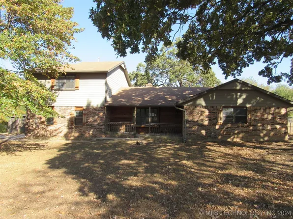 11849 E Southern Hills Rd, Claremore, OK 74019