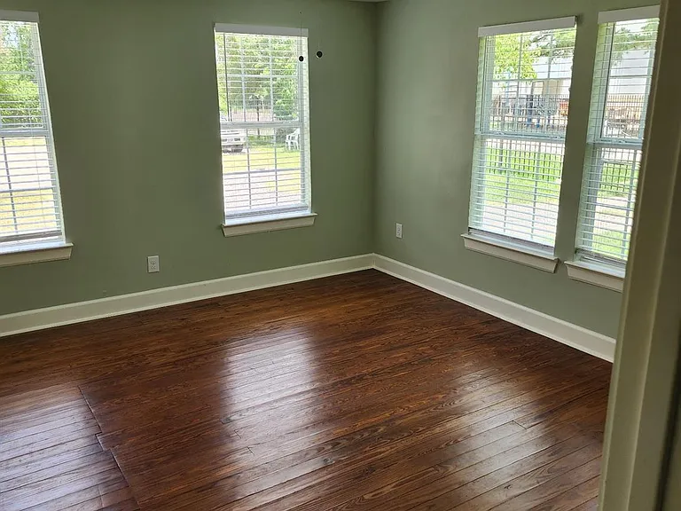 8907 Meadow Vista Blvd — Photo 18