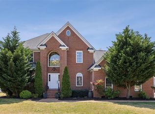 5 Wild Flower Cir, Hampton, VA 23669