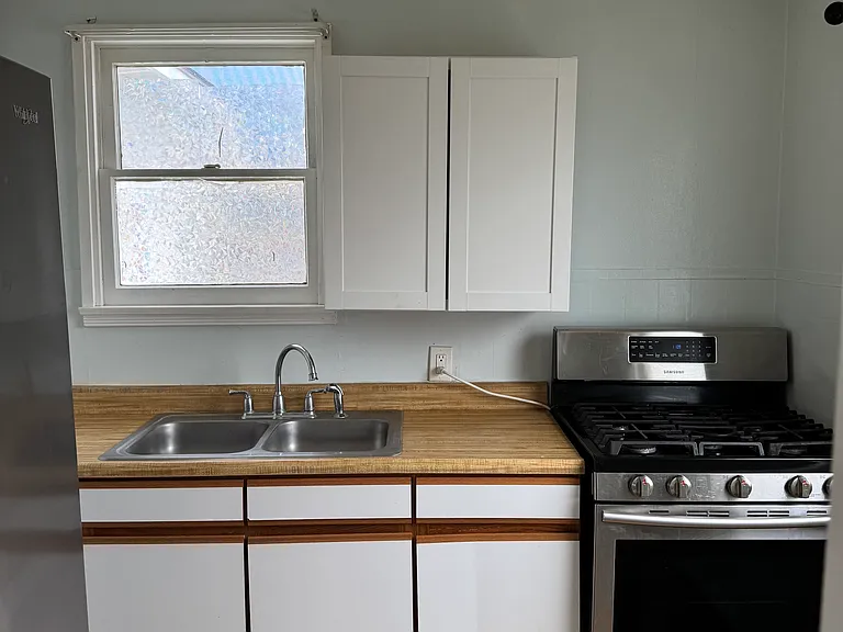 1078 Maple St #3 — Photo 3