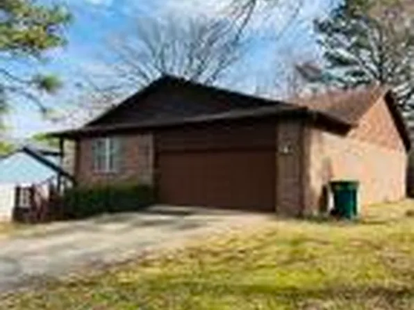301 Heather Ln, Russellville, AR 72802
