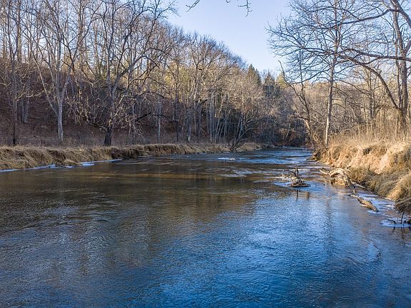 3rd image of 1141 Dobbins Farm Rd NE