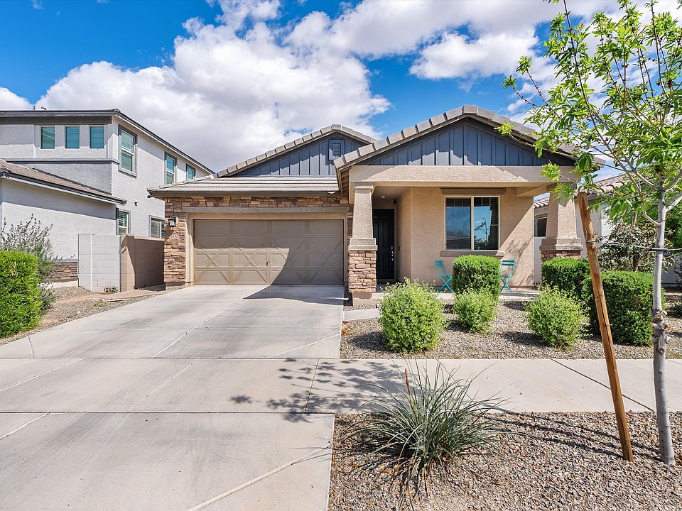 1st image of 25325 S 225th Pl