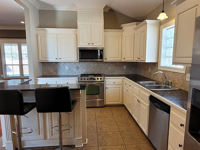 10587 Hill Pointe Ave — Photo 5