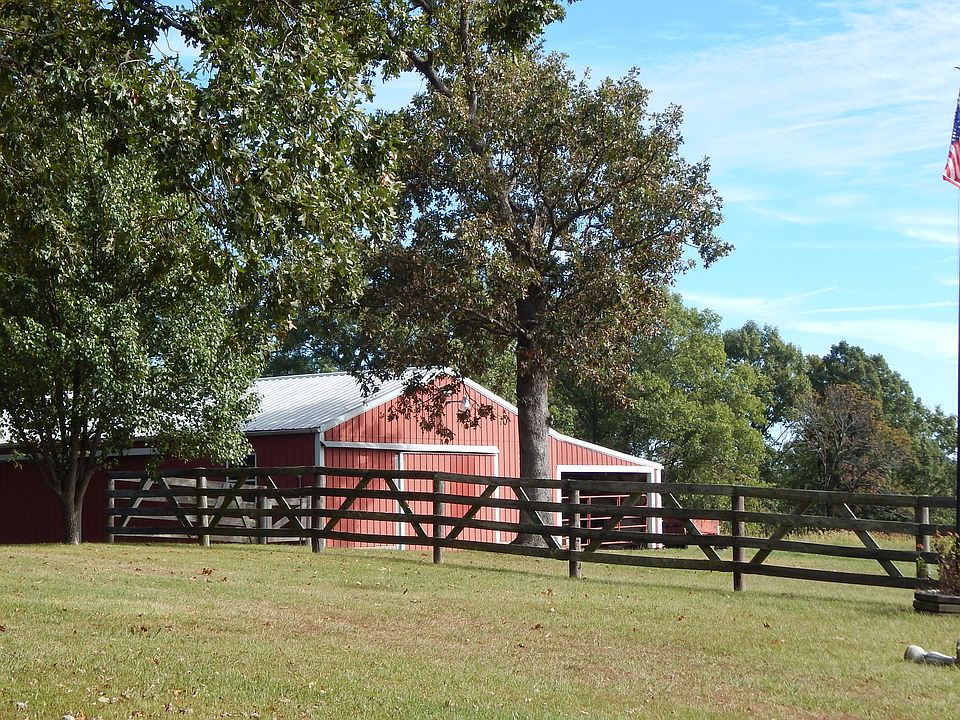 2nd image of 1225 Rehmert Rd