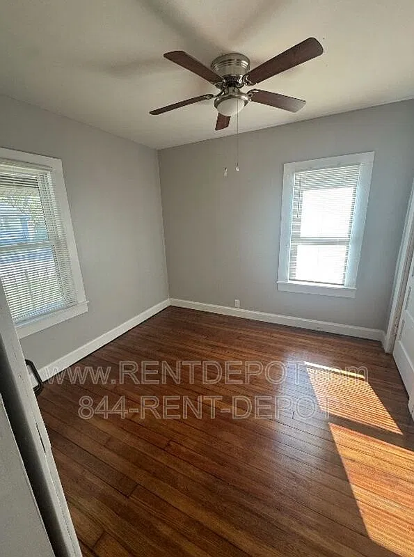 2 bed, 1.0 bath, 700 sqft, $925 — Photo 3