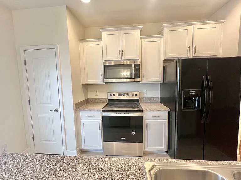 4426 Lord Joseph Ct — Photo 7