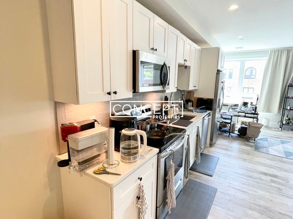 1457 Tremont St #404