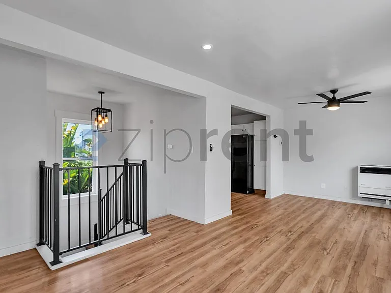 3031 Chestnut St — Photo 13