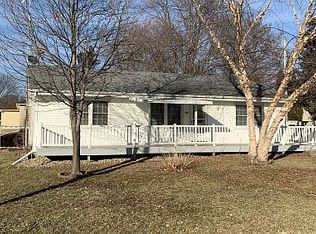 106 SW 7th St, Galva, IL 61434