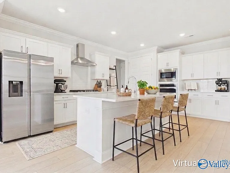 104 Clift Creek Dr — Photo 5