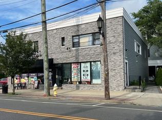 155 Main St #6, Farmingdale, NY 11735
