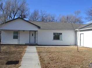640 9th St, Dwight, KS 66849
