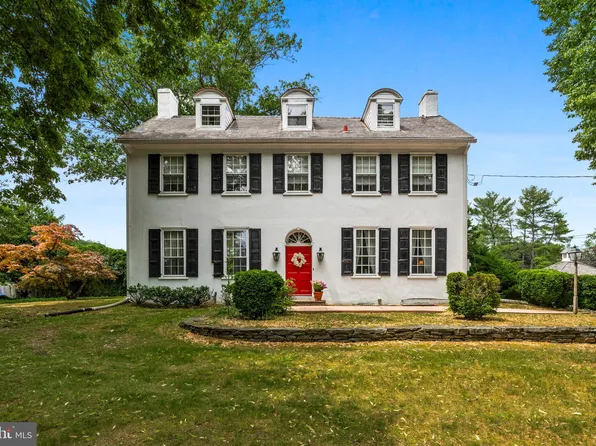 301 Arbor Rd, Cinnaminson, NJ 08077