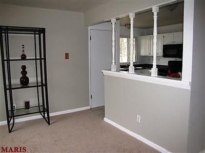 4th image of 720 Loyola Dr