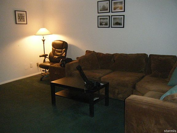 5th image of 3604 Terry Ln #33