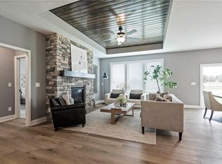 124 NW Mulberry Ct, Blue Springs, MO 64014