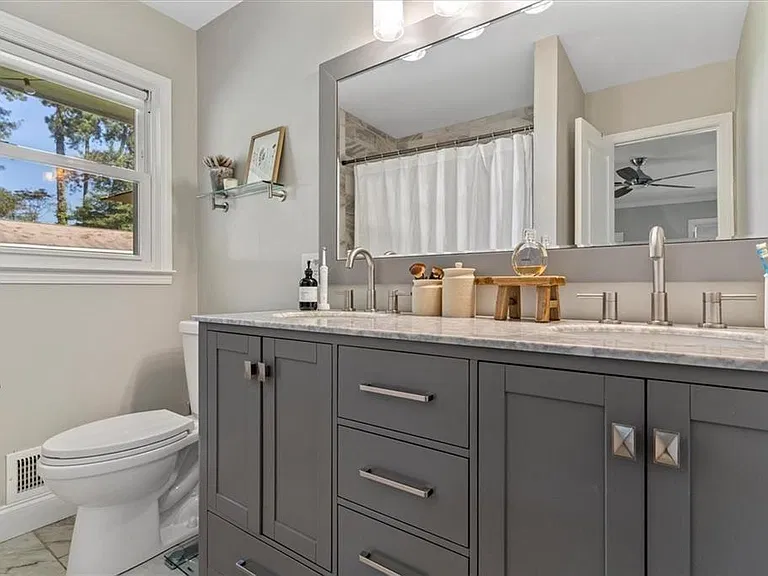 521 Pineview Dr SE — Photo 14