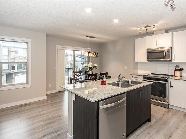 451 Sage Hill Grv NW — Photo 8